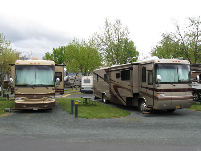 Rogue Valley Overniters Rv Grants Pass Or 5