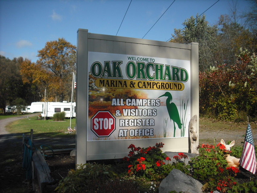 Oak Orchard Marina   Campground Savannah Ny 0