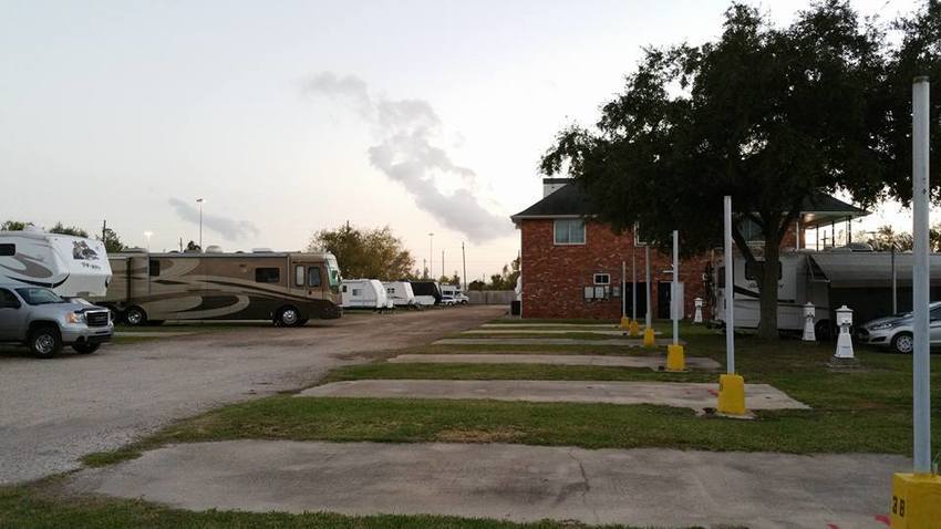 French Quarter RV Resort - 4 Photos, 2 Reviews - New Orleans, LA