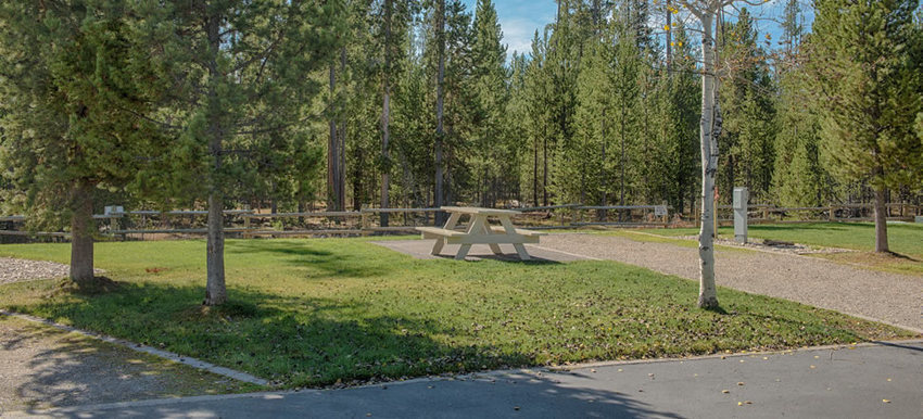 Yellowstone Grizzly Rv Park West Yellowstone Mt 1