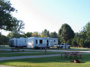 Yogi Bear S Jellystone Park Camp Resort At Raintree Lake Scottsburg In 2