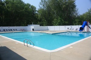 Stateline Campresort   Cabins East Killingly Ct 1