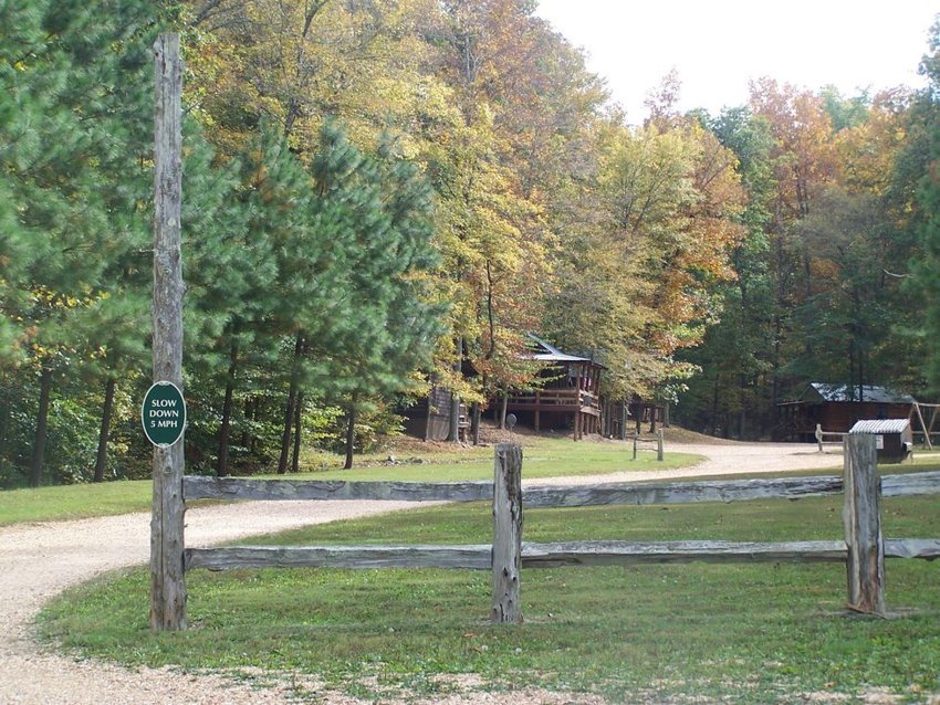 Dixieland Country Cabins   Campground Dover Tn 4