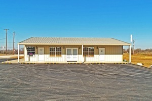 14 West Gate Rv Park Poolville Texas Fort Worth Weatherford Mineral Wells Covered Awning Full Hook Up Campsites