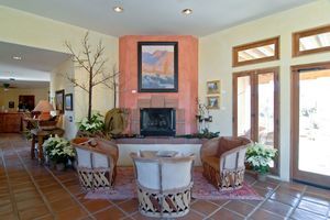 Borrego Valley Inn Borrego Springs Ca 92004 Guest Lounge 2  Lr Preview