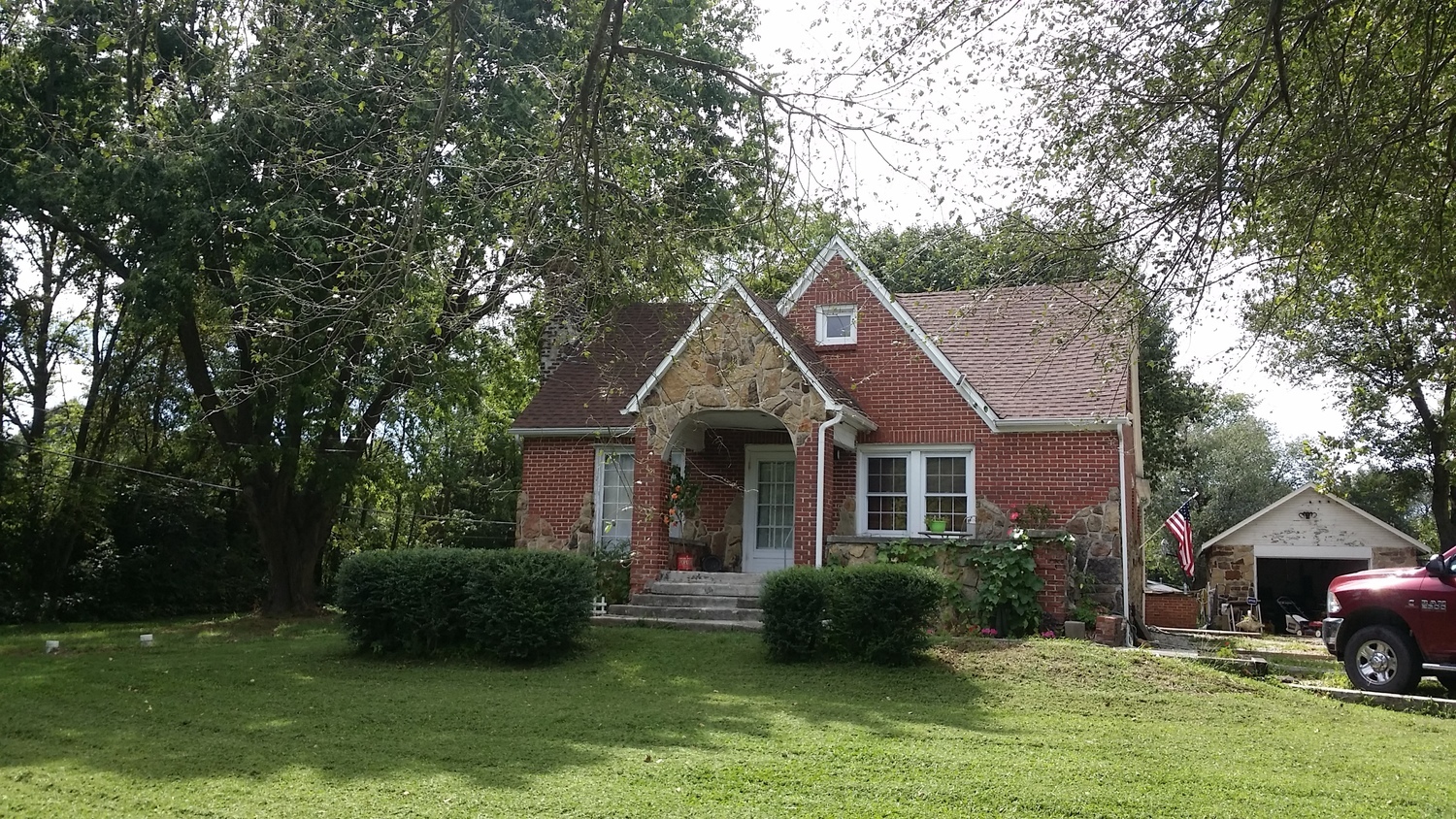 Cook's RV Motor Park 4 Photos Springfield, MO RoverPass