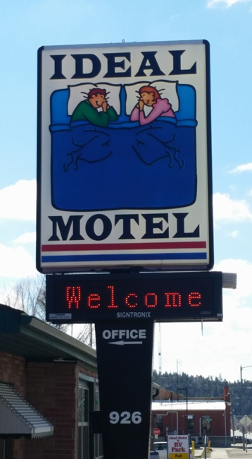 Ideal Motel   Park Roundup Mt 2