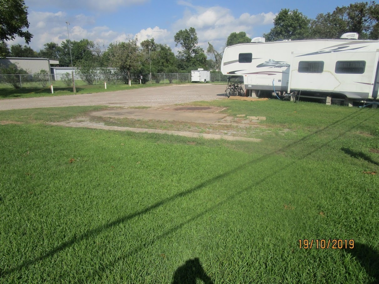 Highlands RV Park 2 Photos Highlands, TX RoverPass