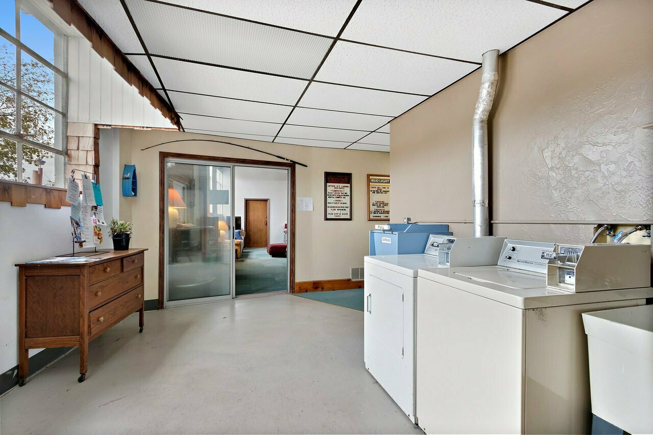 Captain K's Marina, Dockage and Camping 5 Photos Algoma, WI