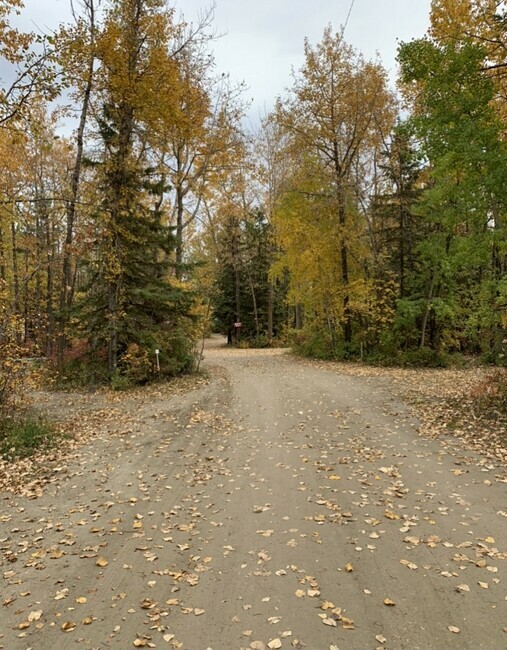 Best 10 Red Deer, AB RV Parks & Campgrounds