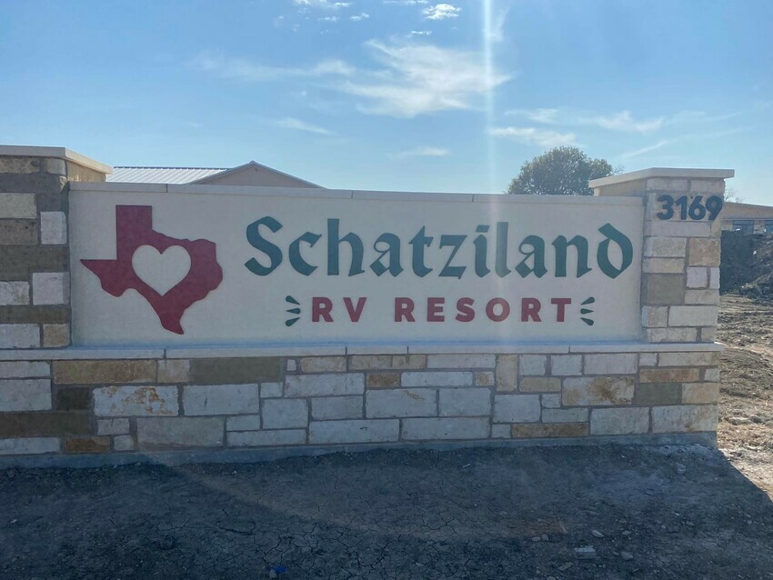 Schatziland Rv Resort San Marcos Tx 4