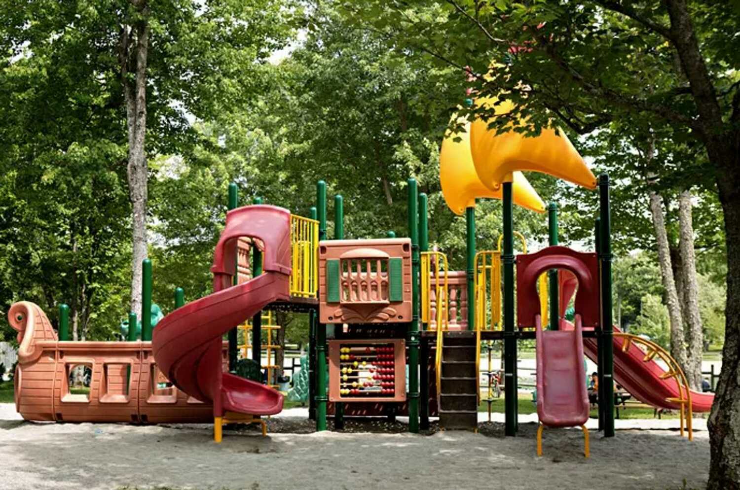 Paradis De La Petite Montagne 5 Photos Saint André, NB RoverPass