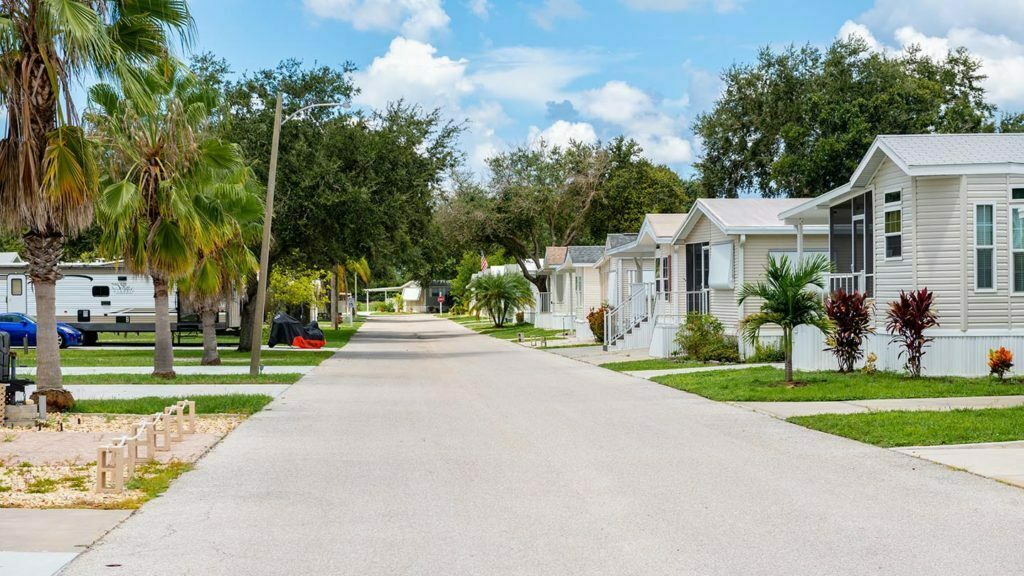 Pleasant Lake RV Resort (55+ park) 4 Photos, 1 Reviews Bradenton,