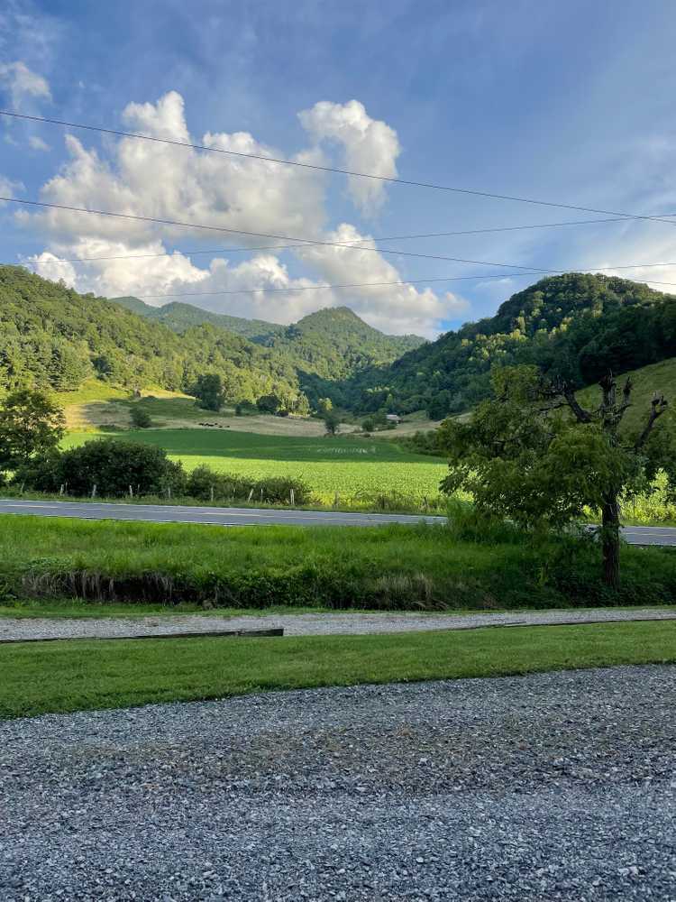 Seldom Seen RV 4 Photos Clyde, NC RoverPass