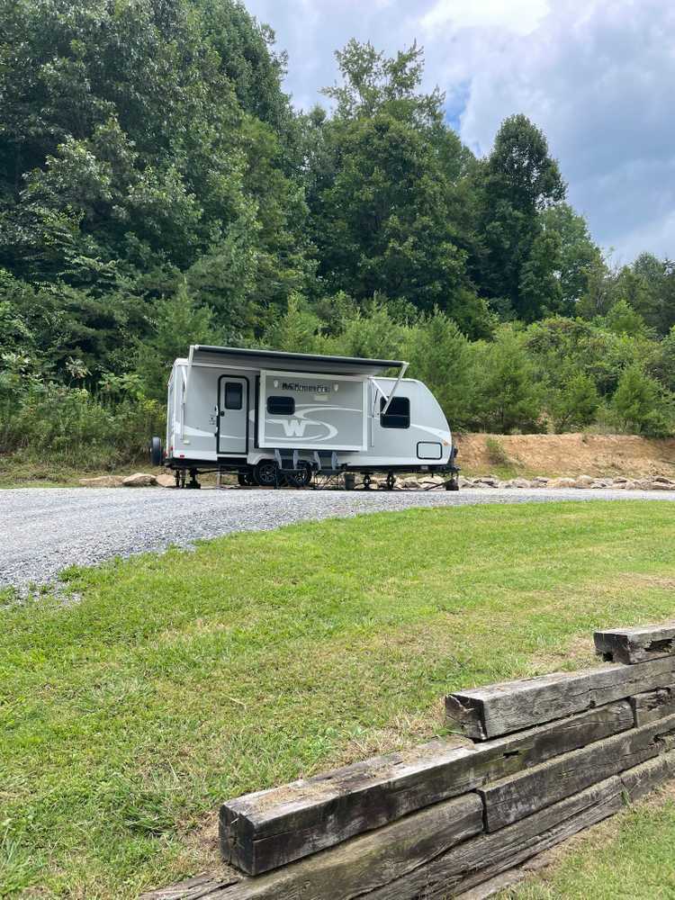 Seldom Seen RV 4 Photos Clyde, NC RoverPass
