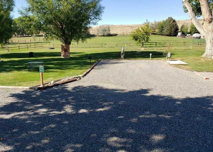 Best 10 Shell, WY RV Parks & Campgrounds