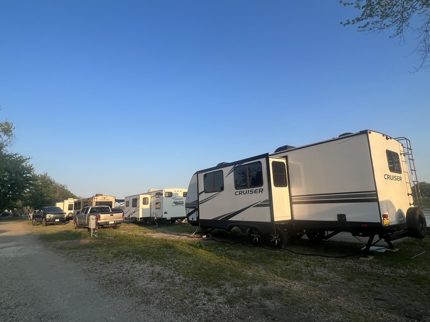 Lundeen S Landing Campground  East Moline Il 44