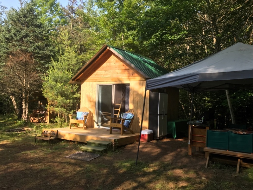 Piney Wood Hills 4 Photos Mineville, NY RoverPass