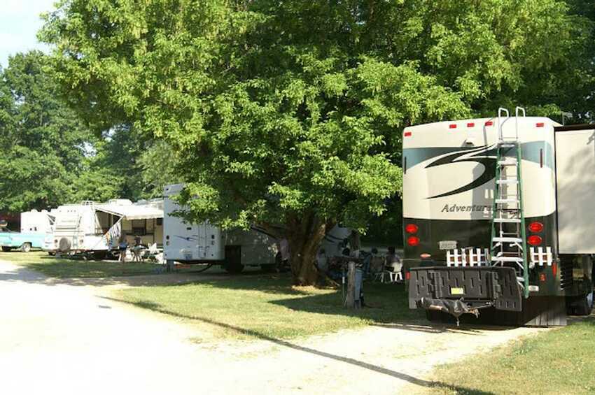Lazy River RV Resort Eldon, MO RoverPass