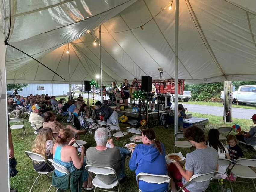 Point Grove Campground/Twin Rivers Aroma Park, IL RoverPass