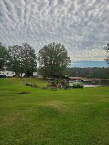 Huxley Bay Marina And Rv Park Shelbyville Tx 23