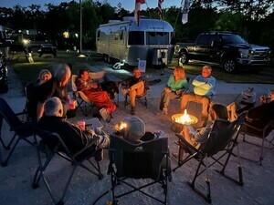 3473c193a977 Campfire