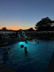 Poolparty