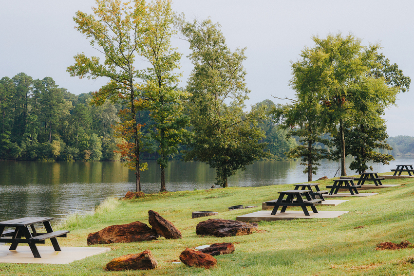 Rv Resort Lake Tables Sm