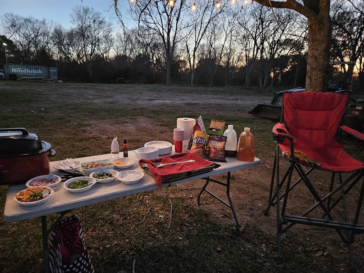 Lawless Landing RV Park RV park in Rosharon, TX (photo 2)