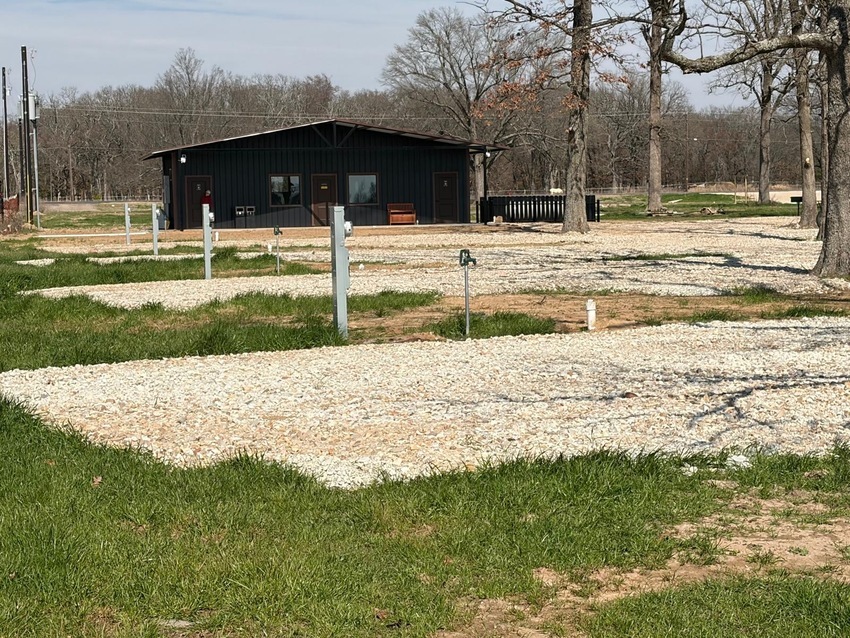 24589842 Ed7b 4463 82fe 6d8e33ea5496