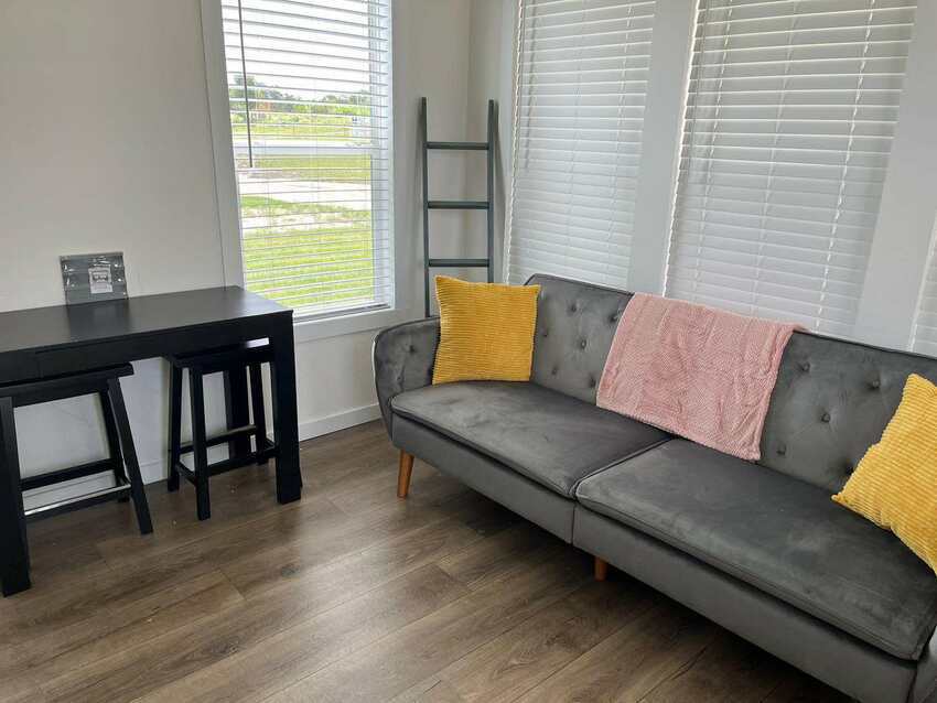 452906282 1020656100063206 2628328912754143383 N