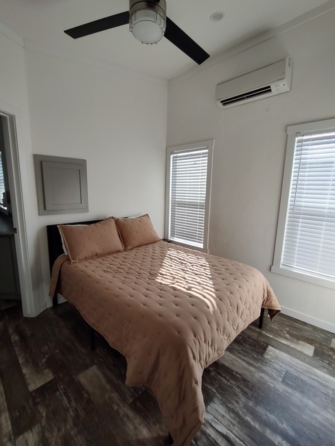 Tiny Home 42 Bedroom  2 