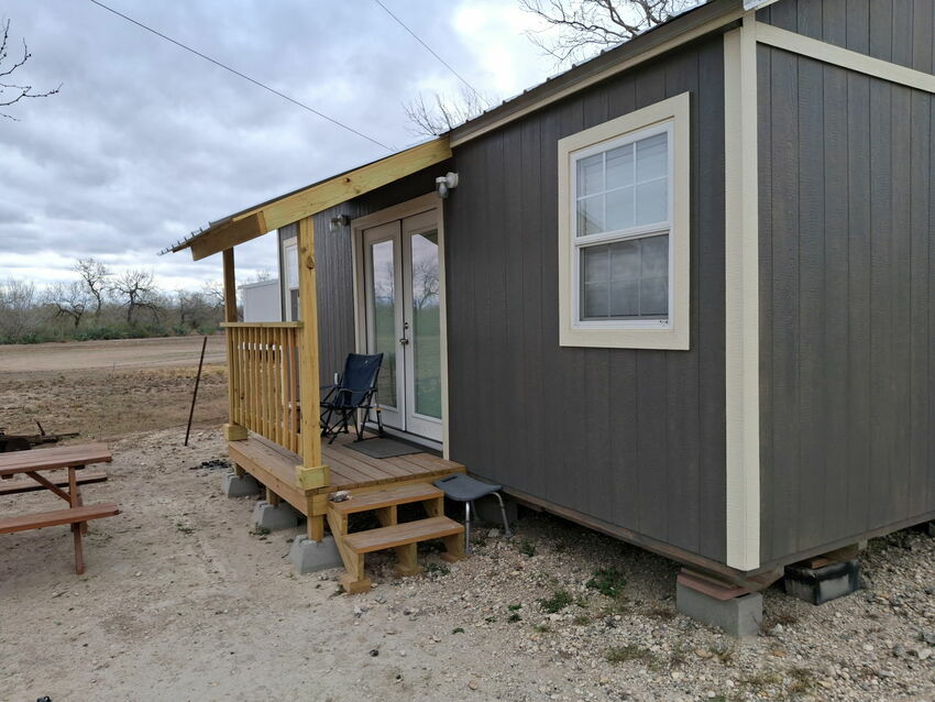 Cabin 4 Outside